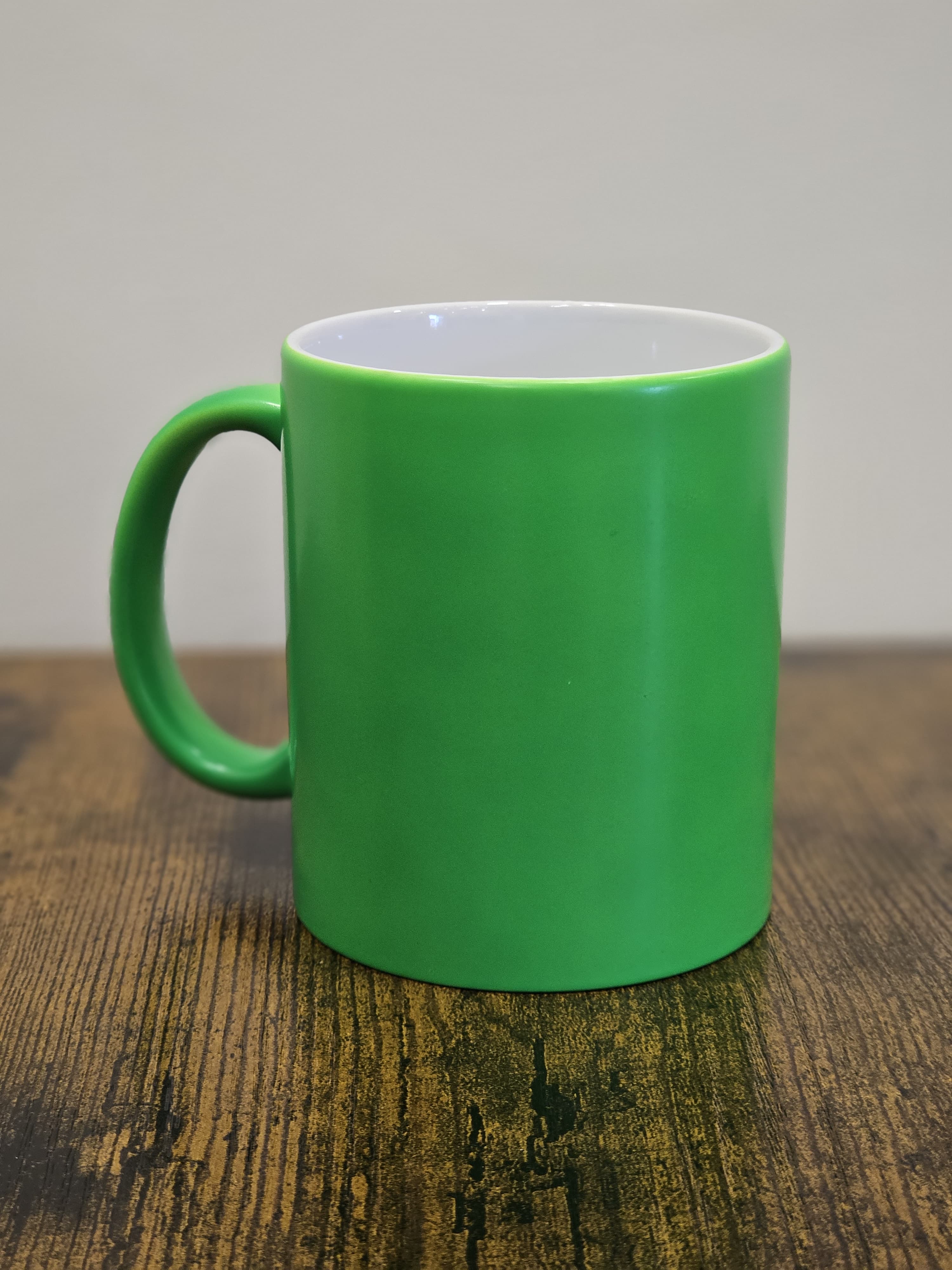 TAZZA PERSONALIZZATA VERDE FLUO